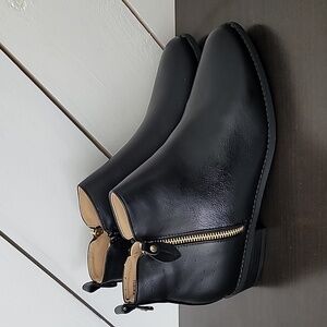 NEW Journee Collection  Womens Ellis Black 9M Ankle Bootie Boots